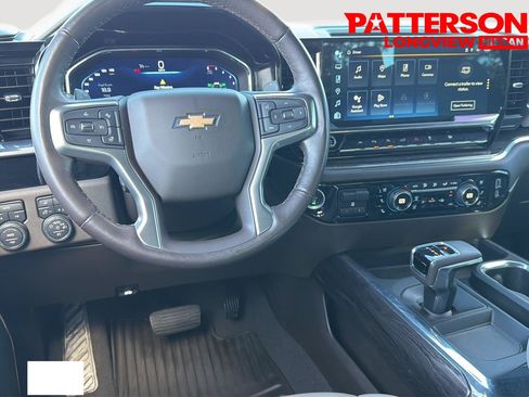 Used 2023 Chevrolet Silverado 1500 LTZ AWD/4WD image 19