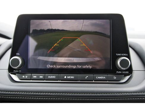 Certified 2026 Nissan Rogue SV FWD image 24