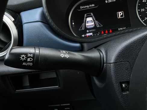 Used 2025 Nissan Versa SV image 31