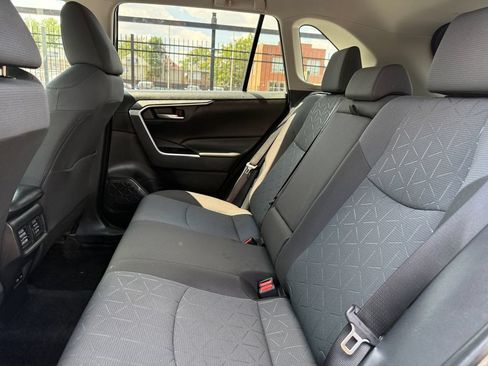 Certified 2025 Toyota RAV4 XLE AWD/4WD image 25