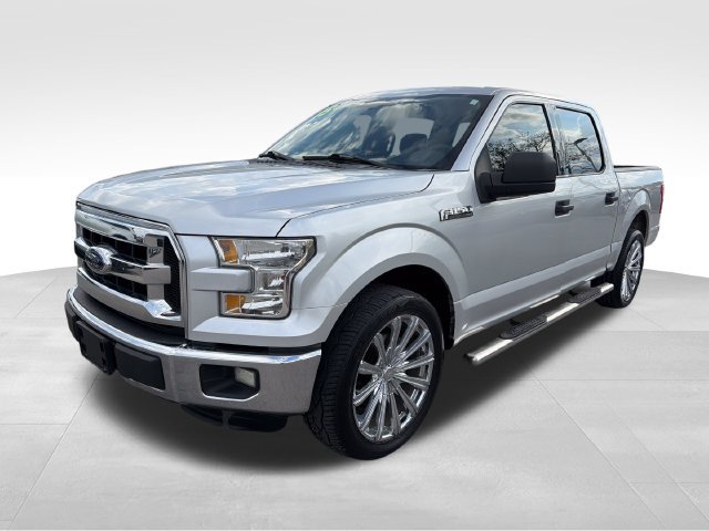 Used 2015 Ford F150 XLT RWD image 3