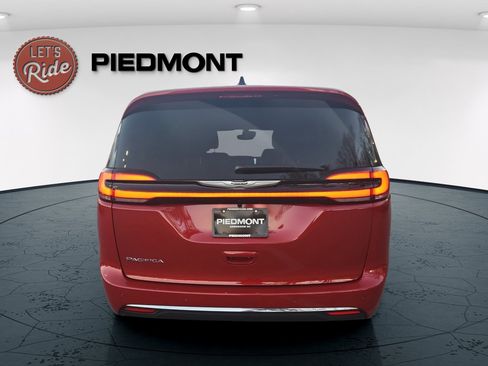New 2026 Chrysler Pacifica Select FWD image 7