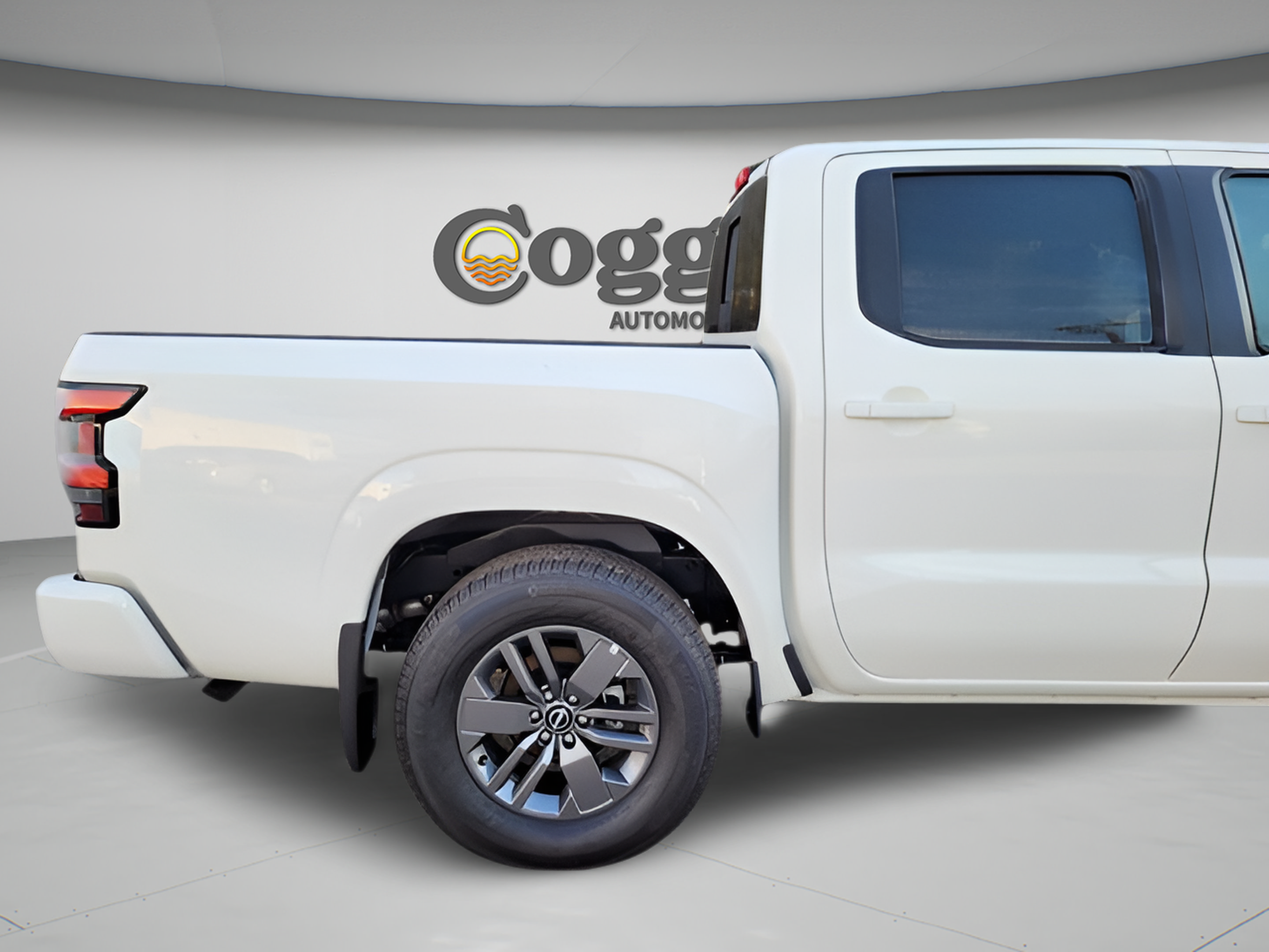 Used 2026 Nissan Frontier SV w/ Tow Package RWD image 24