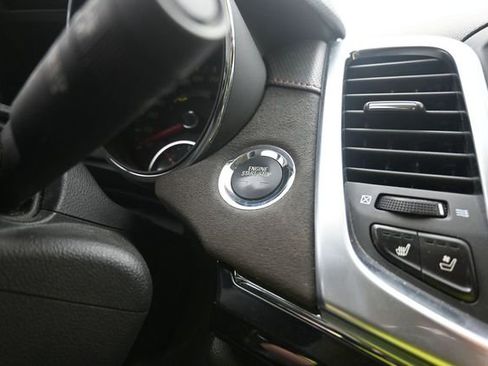 Used 2015 Chevrolet SS RWD image 21
