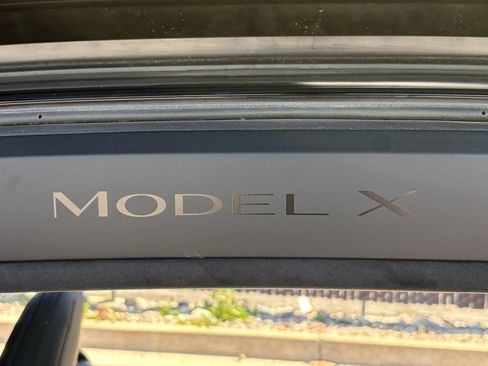 Used 2023 Tesla Model X AWD/4WD image 15