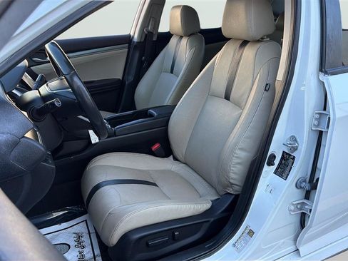Used 2018 Honda Civic Touring image 12