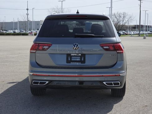 Used 2022 Volkswagen Tiguan SEL R-Line image 19