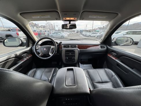 Used 2013 GMC Yukon SLT image 18