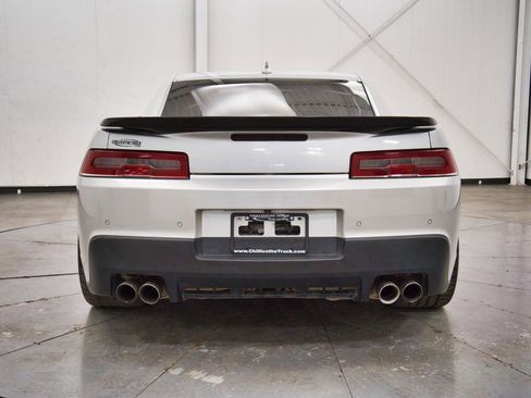 Used 2015 Chevrolet Camaro SS w/ SS Performance Package RWD image 6