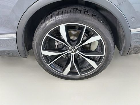Used 2024 Volkswagen Tiguan SEL R-Line AWD/4WD image 33