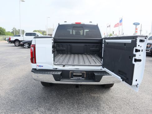 New 2025 Ford F150 Lariat w/ Equipment Group 502A High image 6