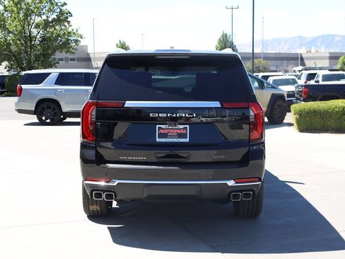 New 2026 GMC Yukon Denali w/ Denali Reserve Package AWD/4WD image 5