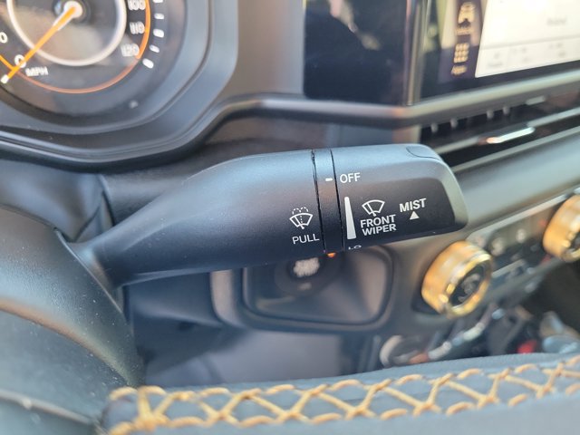 Used 2024 Jeep Gladiator Sport AWD/4WD image 24