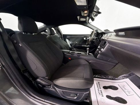Used 2018 Ford Mustang GT RWD image 28