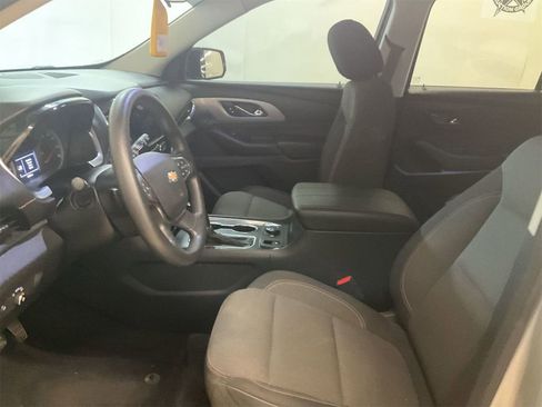 Used 2020 Chevrolet Traverse LS w/ LPO, Blackout Package image 3