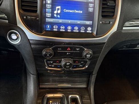Used 2019 Chrysler 300 Touring L w/ Quick Order Package 22F RWD image 15