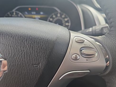 Used 2017 Nissan Murano Platinum image 13