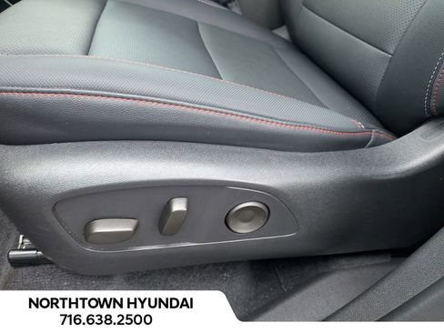 Used 2025 Chevrolet Traverse Z71 w/ Enhanced Driving Package image 35