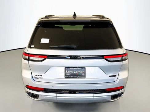 New 2025 Jeep Grand Cherokee Summit w/ Obsidian Package AWD/4WD image 6
