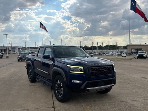 Used 2022 Nissan Frontier PRO-4X AWD/4WD image 1