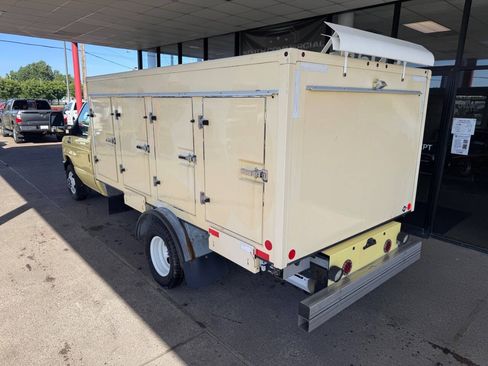 Used 2021 Ford E-450 and Econoline 450 Super Duty RWD image 6