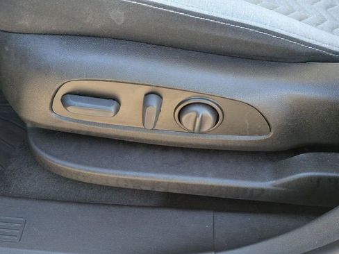 Certified 2022 Chevrolet Equinox LT w/ Driver Convenience Package image 15