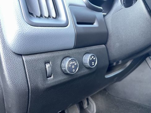 Used 2016 Chevrolet Colorado Z71 image 21