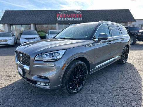 Used 2021 Lincoln Aviator Reserve w/ Equipment Group 210A AWD/4WD image 2