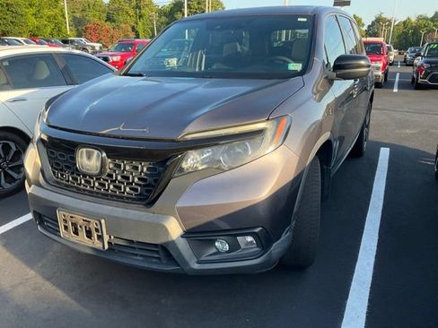 Used 2019 Honda Passport Sport image 10