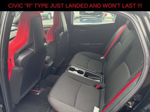 Used 2017 Honda Civic Type R image 10