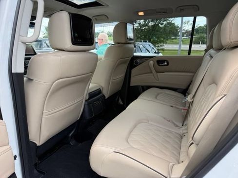 Used 2022 Nissan Armada Platinum AWD/4WD image 5