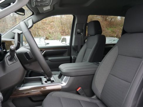 New 2025 Chevrolet Silverado 2500 LT image 9