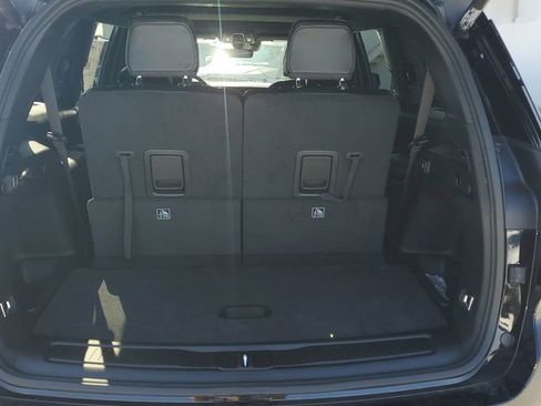 New 2025 Jeep Grand Cherokee L Altitude image 9