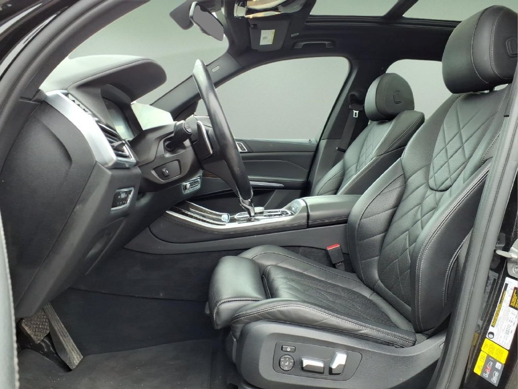 Used 2023 BMW X5 xDrive45e AWD/4WD image 2