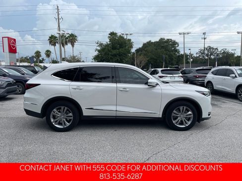 Used 2025 Acura MDX SH-AWD image 3