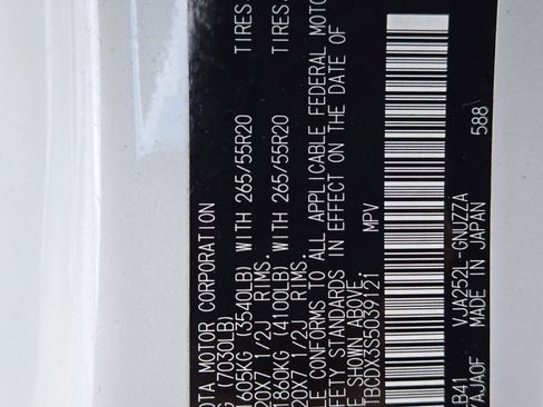 Certified 2025 Lexus GX 550 w/ Accessory Package (2T) image 33