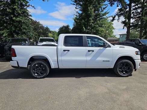 New 2026 RAM 1500 Big Horn AWD/4WD image 8