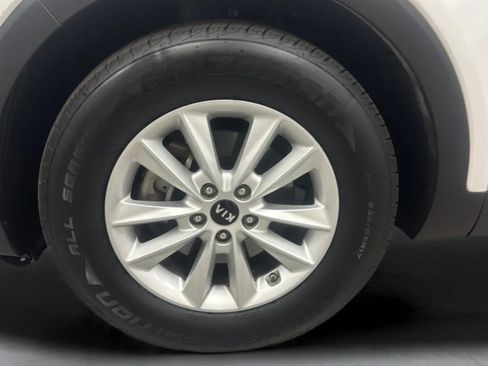 Used 2020 Kia Sorento LX w/ LX I4 Convenience Package FWD image 28