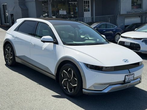 Used 2023 Hyundai Ioniq 5 Limited RWD image 3