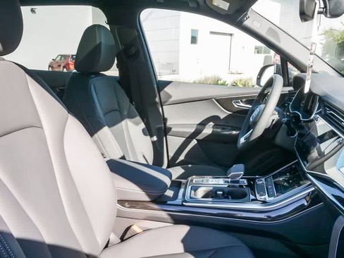 New 2026 Audi Q7 Premium image 16