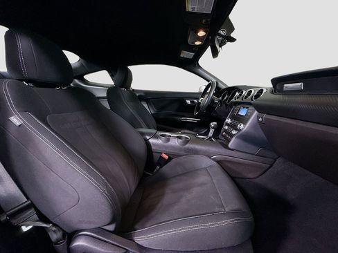 Used 2019 Ford Mustang Coupe RWD image 27