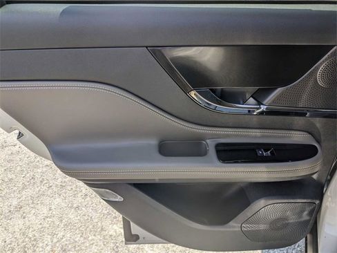 New 2024 Lincoln Corsair Reserve w/ Equipment Group 201A image 28