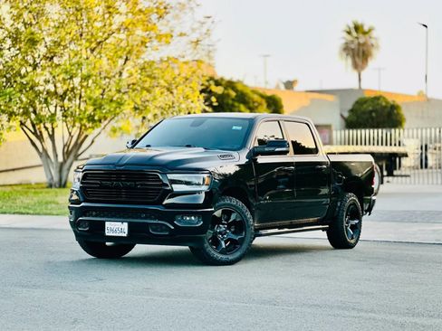 Used 2019 RAM 1500 Big Horn AWD/4WD image 1