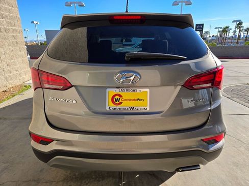 Used 2018 Hyundai Santa Fe Sport image 4