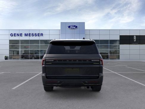 New 2026 Lincoln Navigator Reserve w/ Jet Appearance Package image 18