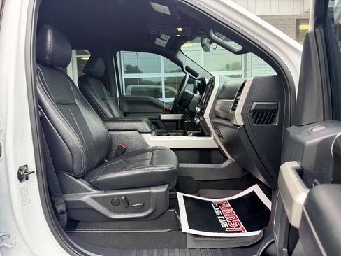 Used 2022 Ford F350 Lariat w/ Tremor Off-Road Package AWD/4WD image 42