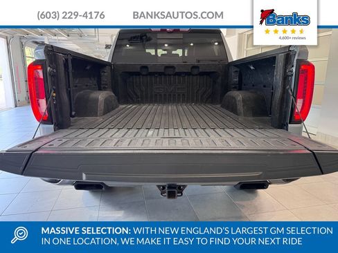 Used 2021 GMC Sierra 1500 AT4 w/ AT4 Value Package AWD/4WD image 8