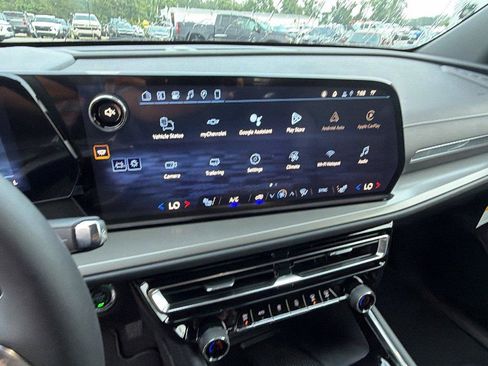 New 2026 Chevrolet Traverse LT w/ Driver Confidence Package FWD image 5