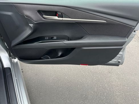 Used 2025 Toyota Camry LE FWD image 27