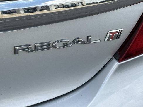 Used 2016 Buick Regal FWD image 28